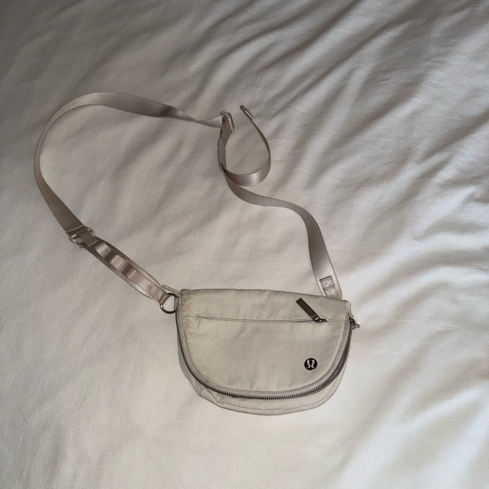Lululemon all night festival bag 5L